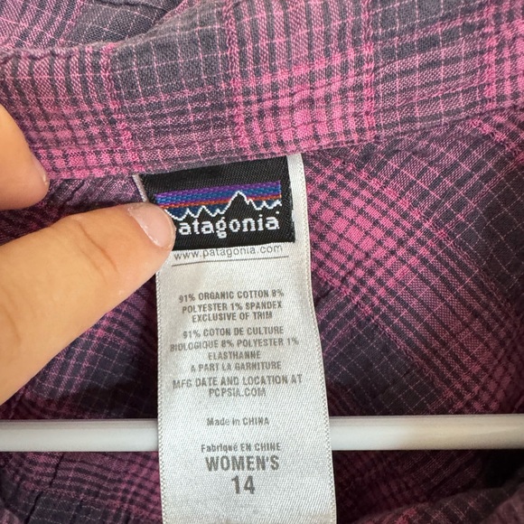 Patagonia women’s purple plaid button front shirt size 14 (large) - Picture 2 of 6